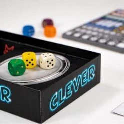 Merkloos Spellenbundel - Kaartspel - Dobbelspel - 2 Stuks - Clever & Vlotte Geesten -spellen-voor-volwassenen Winkel 550x365 10