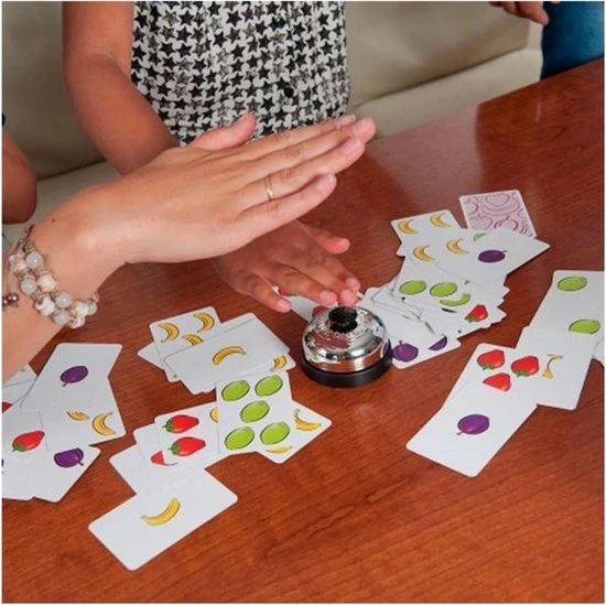 Hasbro Spellenbundel - 2 Stuks - Dobble Classic & Halli Galli 9 Hasbro Spellenbundel - 2 Stuks - Dobble Classic & Halli Galli - Afbeelding 7