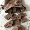 Runen Set | FSC Duurzaam Hout | Mooi&Magisch -spellen-voor-volwassenen Winkel 550x733 2