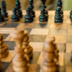 Olijfolie & Honing Houten Schaakspel, Olijfhout Bordspel 7 Olijfolie & Honing Houten Schaakspel, Olijfhout Bordspel -spellen-voor-volwassenen Winkel 550x825 14